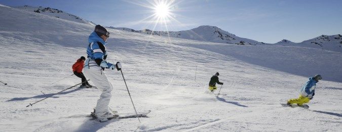 skieurs sur les pistes de la station de Val Thorens