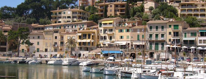 Village de pêcheur sur l'île de Majorque aux Baléares