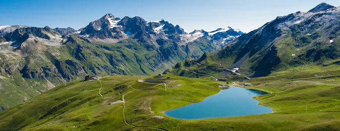 Lac de l'Ouillet à Val d'Isère au coeur des Alpes