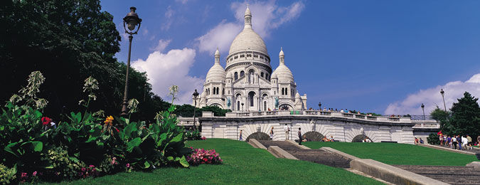 La basilique du Sacré-Coeur dans le quartier de Montmartre à Paris