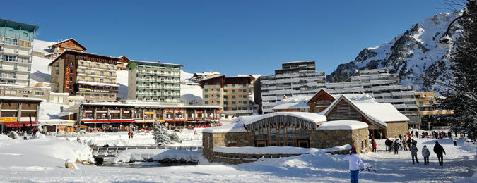 Village de La Mongie en hiver